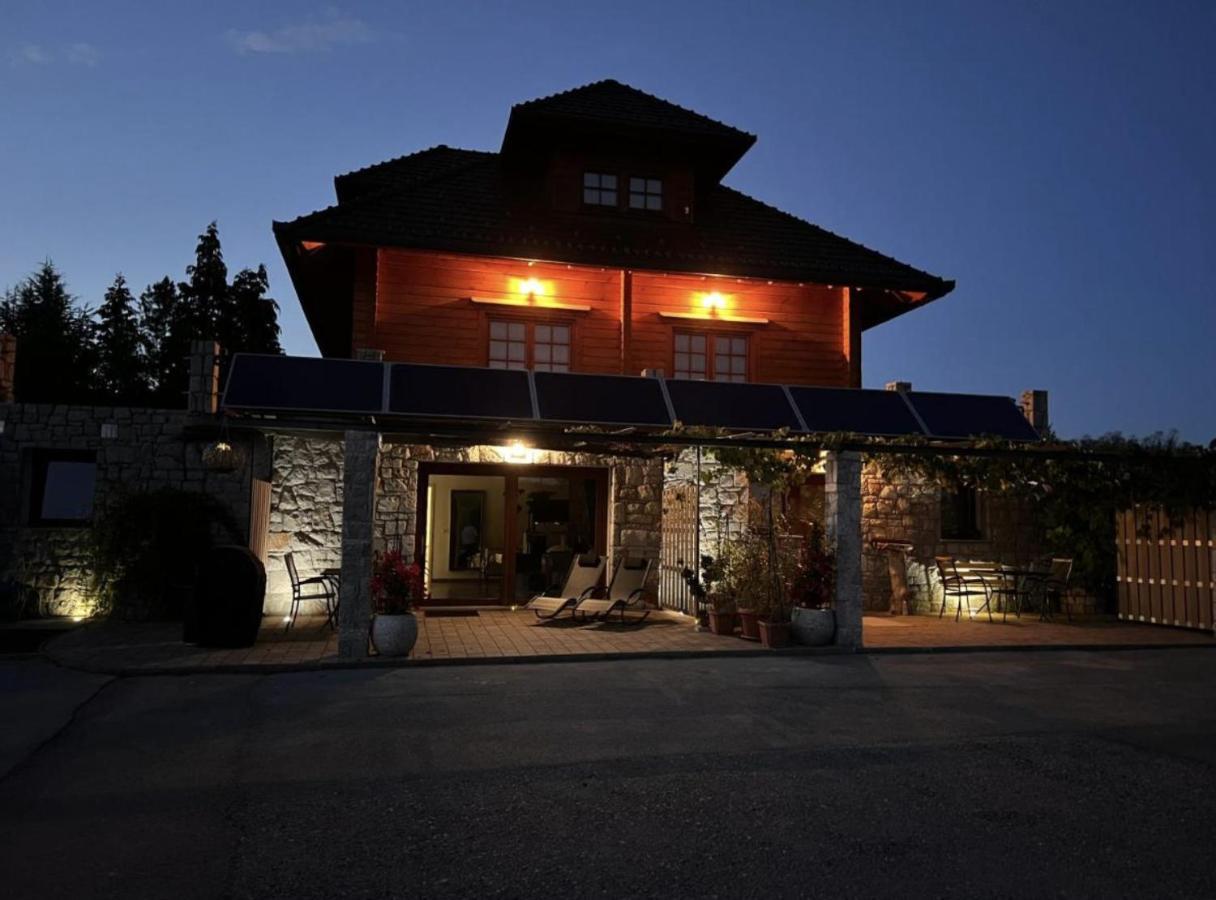 Spacious Apartment In Nature With Sauna! Postojna Exterior foto